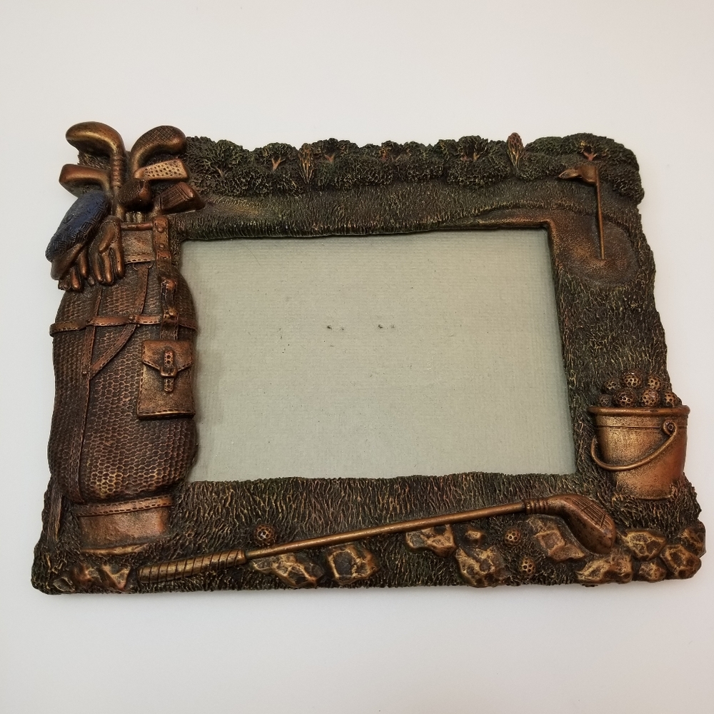 Golf picture frame